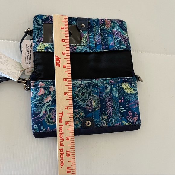 NWT Sakroots Corin Flap Smartphone Royal Blue Seascape Crossbody Wristlet - Picture 13 of 15